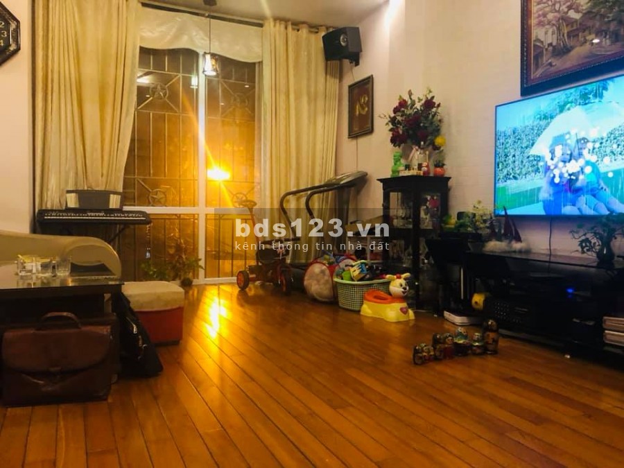 Ô TÔ VÀO NHÀ THÔNG SỐ ĐẸP THOÁNG 3 MẶT dt 80m giá 8.2 tỷ