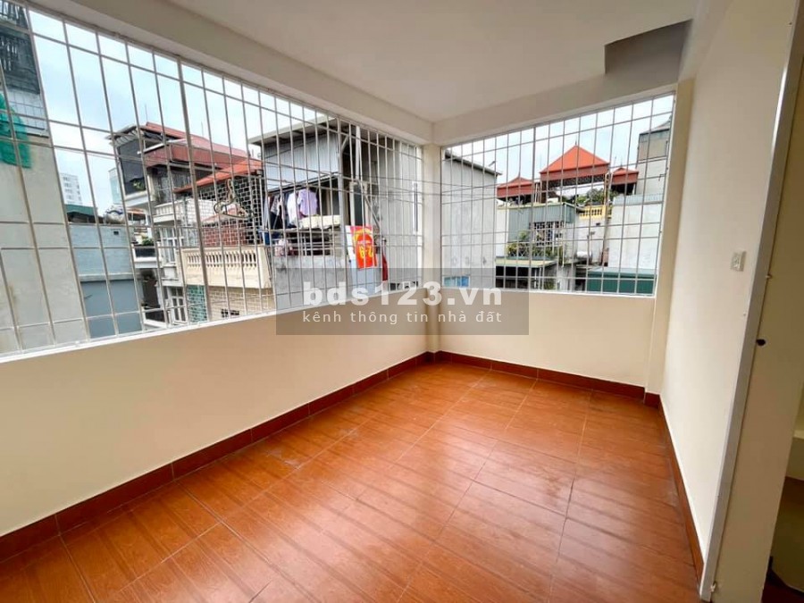 Nhà Đẹp, Gần Phố, Nở Hậu, Nhà Hoàng Mai, 50m2, MT 4,4m, Giá 4,2 Tỷ.