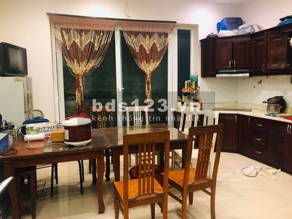 Ô TÔ VÀO NHÀ THÔNG SỐ ĐẸP THOÁNG 3 MẶT dt 80m giá 8.2 tỷ
