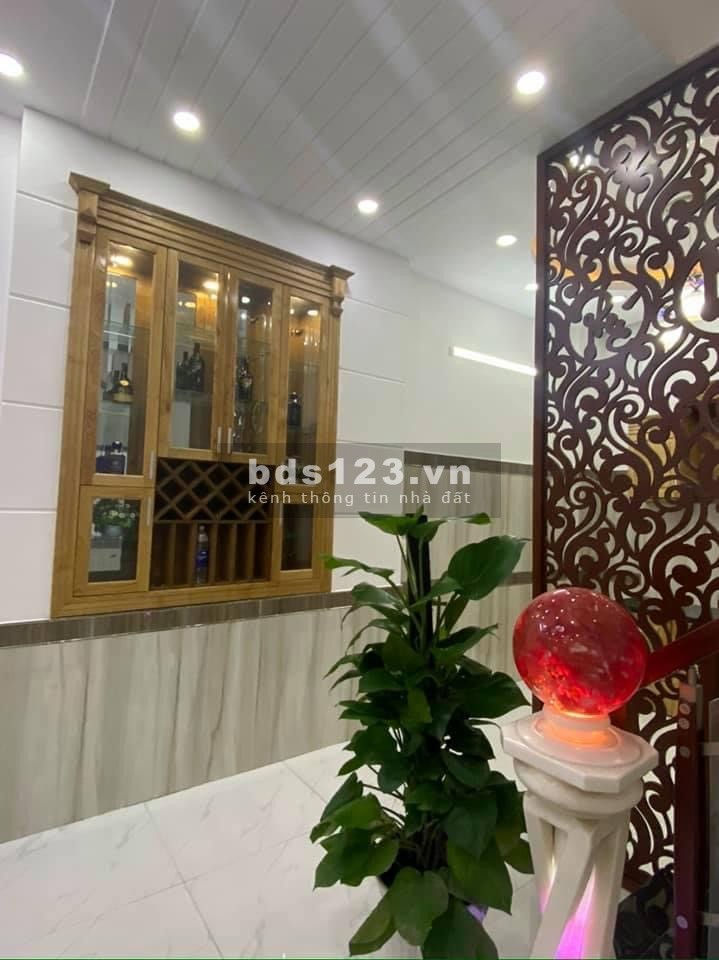 Bán nhà đường số 1,P.13 Gò Vấp 3 lầu dt 4.5 x 9.5 giá 4.9 tỷ