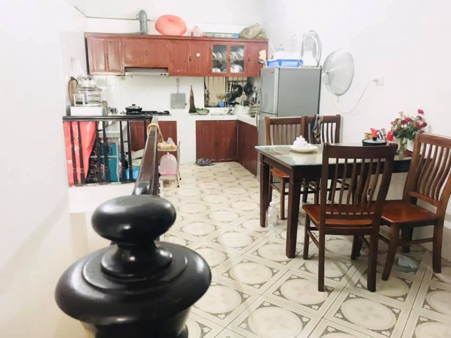 Bán Nhà Mặt Hồ Ngõ 68 Cầu Giấy, 45m2 x 6 Tầng, Lô Góc, Kinh Doanh Chỉ 11 Tỷ.