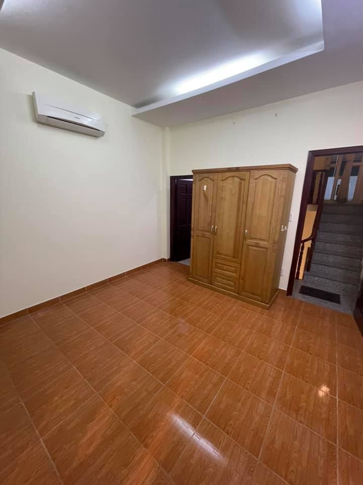 BÁN GẤP NHÀ MT. NGAY GÓC CHỢ, XÓM CHIẾU P,16 Q.4 NHÀ 3 TẦNG 48M2 GIÁ RẺ CHỈ 6 TỶ 700 TRIẸU