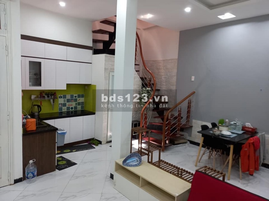 Nhà đẹp, phố Minh Khai, 40m2, 4 tầng, 3.9 tỷ liên hệ 0912229801 để biết thêm chi tiết!