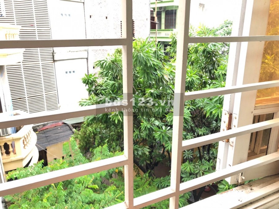 Cần bán nhà Chính Kinh 5 tầng nhỉnh 2 tỷ