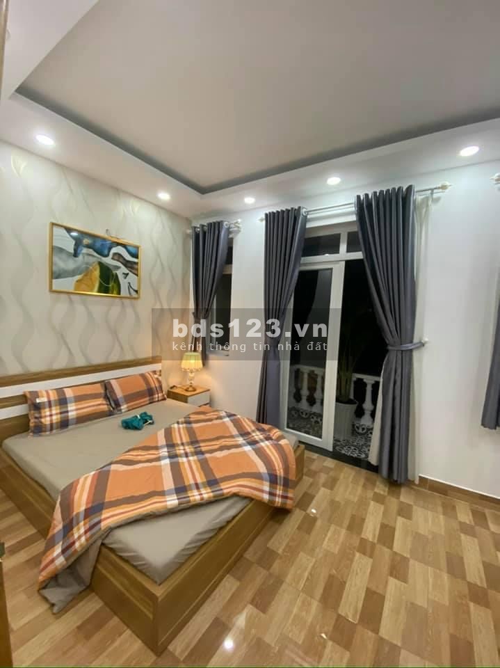 Bán nhà đường số 1,P.13 Gò Vấp 3 lầu dt 4.5 x 9.5 giá 4.9 tỷ