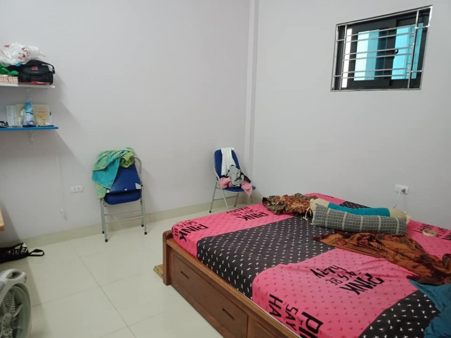 Bán Nhà Nguyễn Trãi 50m2x5T, Ngõ Rộng Thông Kinh Doanh, Mặt Tiền 4m, Nhà Đẹp Ở Ngay 5.9 Tỷ