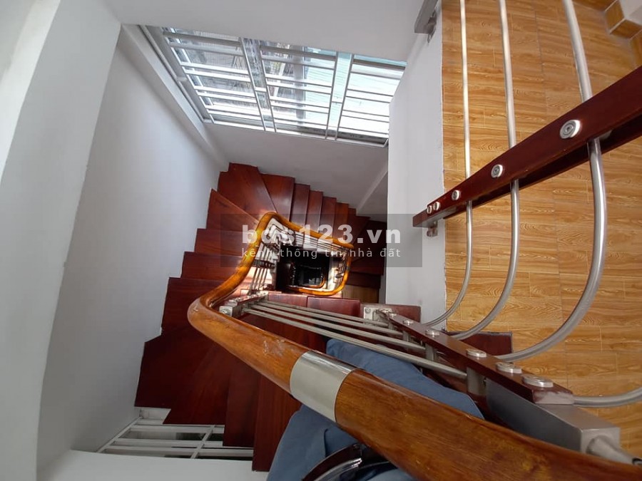 Nhà đẹp, phố Minh Khai, 40m2, 4 tầng, 3.9 tỷ liên hệ 0912229801 để biết thêm chi tiết!