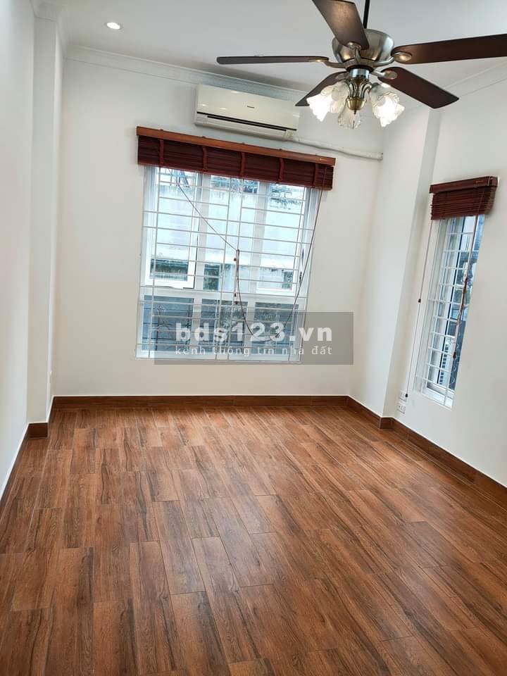 SIÊU PHẨM ĐỐNG ĐA NHÀ NHỎ XINH - NỘI THẤT CƠ BẢN TOÀN ĐỒ CAO CẤP. CÁCH MẶT PHỐ TÔN ĐỨC THẮNG CHỈ 50M