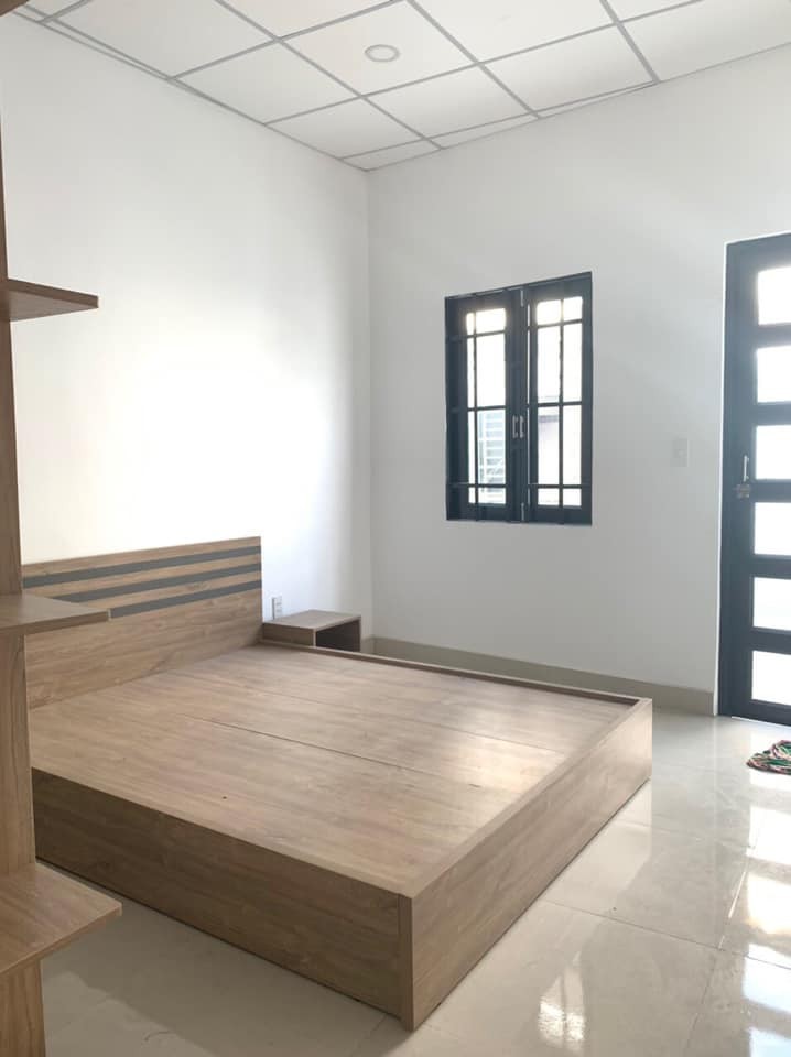 Bán nhà đường Phan Văn trị, vị trí đẹp.
