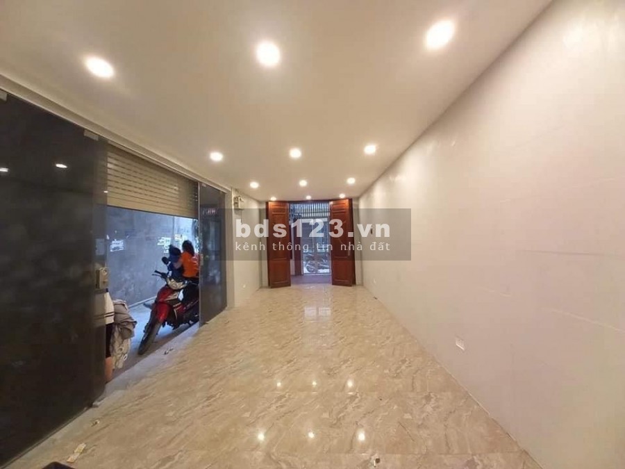 Bán nhà Phố lương Yên, Nhà Đẹp Ở Ngay, 60/65T1 giá 6,5 tỷ