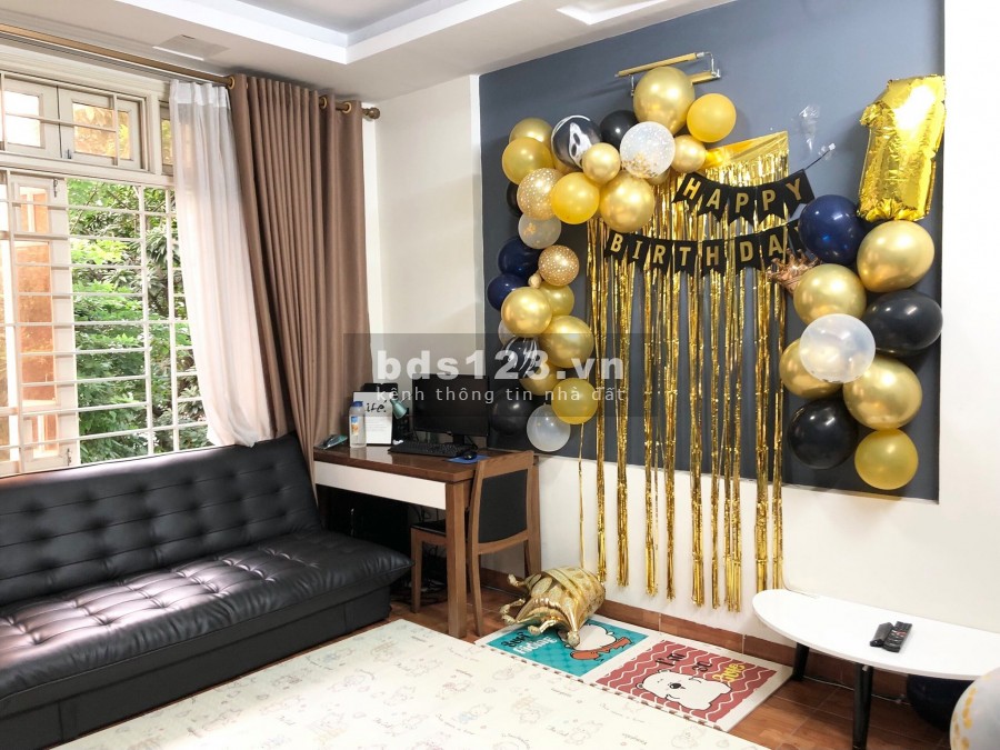 Cần bán nhà Chính Kinh 5 tầng nhỉnh 2 tỷ