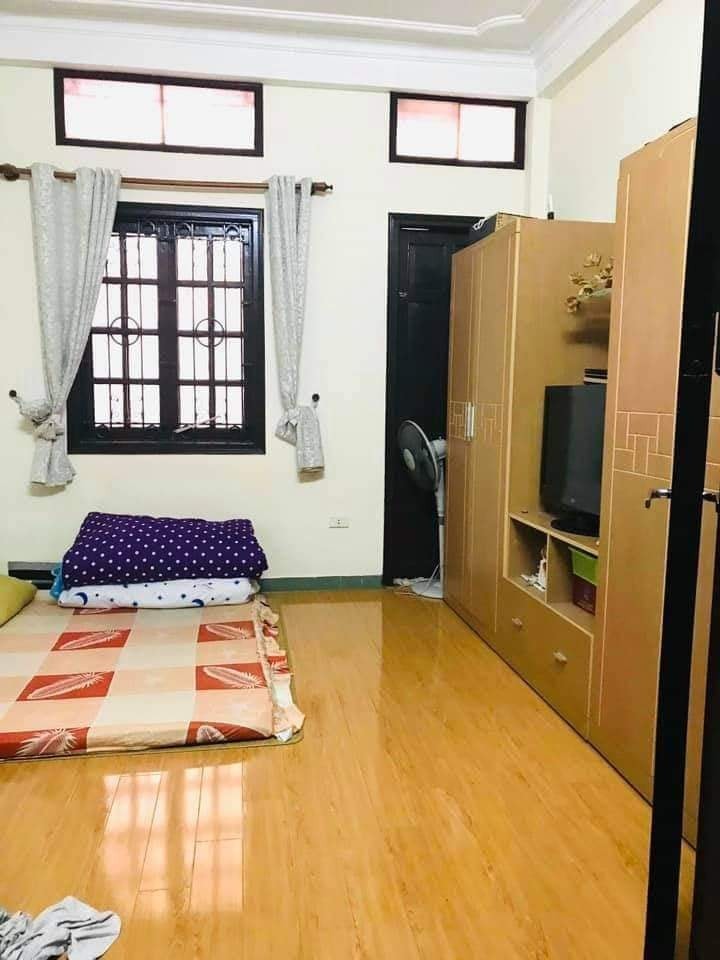HỘ KHẨU BA ĐÌNH 32M2 X 5 TẦNG TẶNG NỘI THẤT