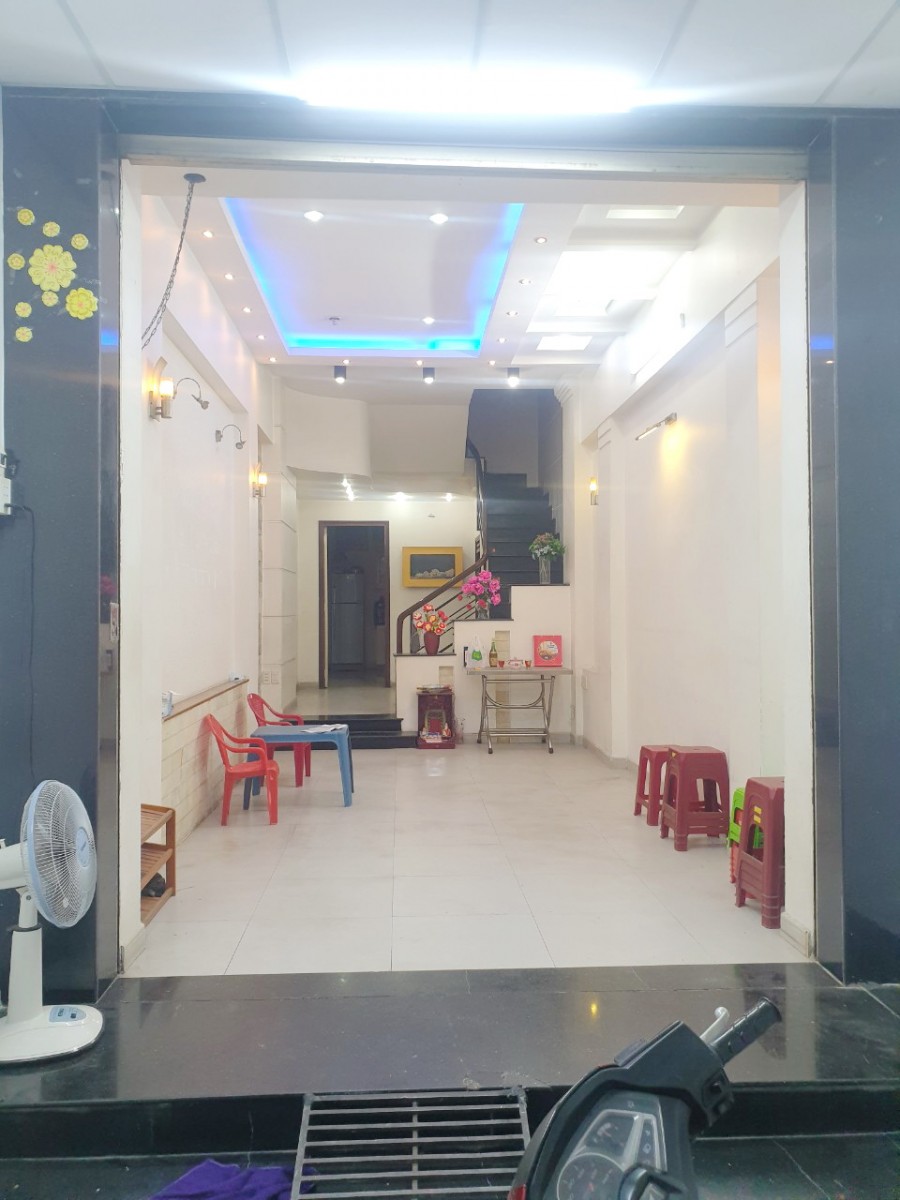 Nhà 3.6*19m, 3 lầu, mặt tiền đường Đào Cam Mộc P4 Q8