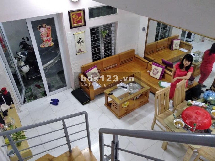 Bán nhà Trần Khát Chân 18m2*5T,gần mặt phố, ngõ rộng 3m tại Hai Bà Trưng, Hà Nội lh 0328849296