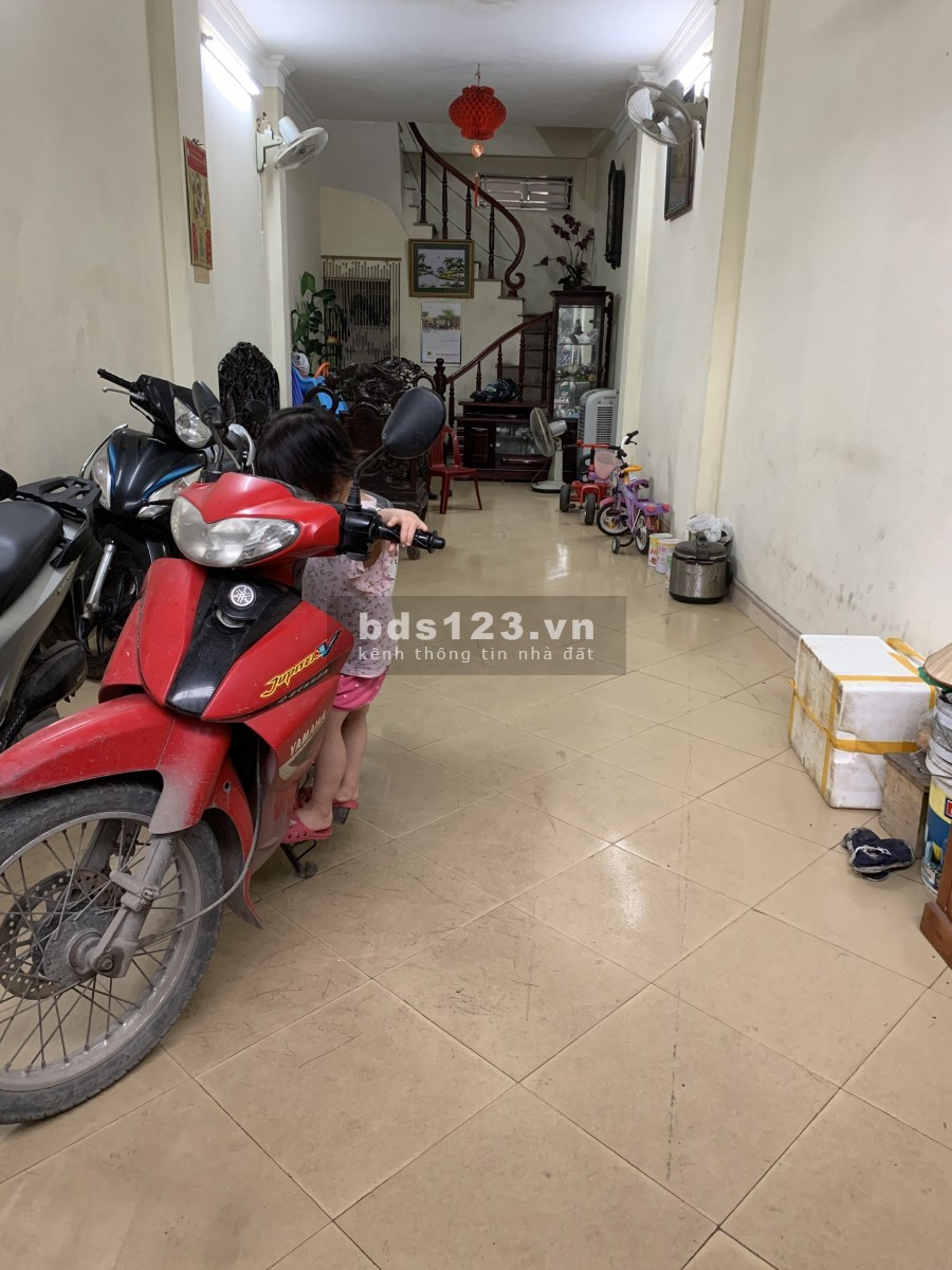 CHO THUÊ TẦNG 1 LÀM VĂN PHÒNG, CỬA HÀNG GIÁ RẺ