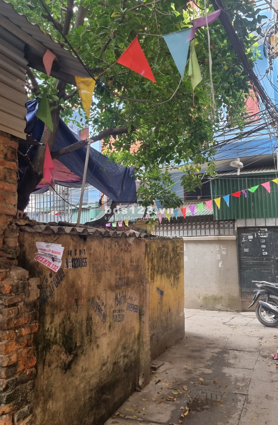 Bán Gấp Nhà Cổ Nhuế, Bắc Từ Liêm, Ôtô Đỗ Cửa, Lô Góc 46m2, 3.33 Tỷ. T.Phương: 0941111357