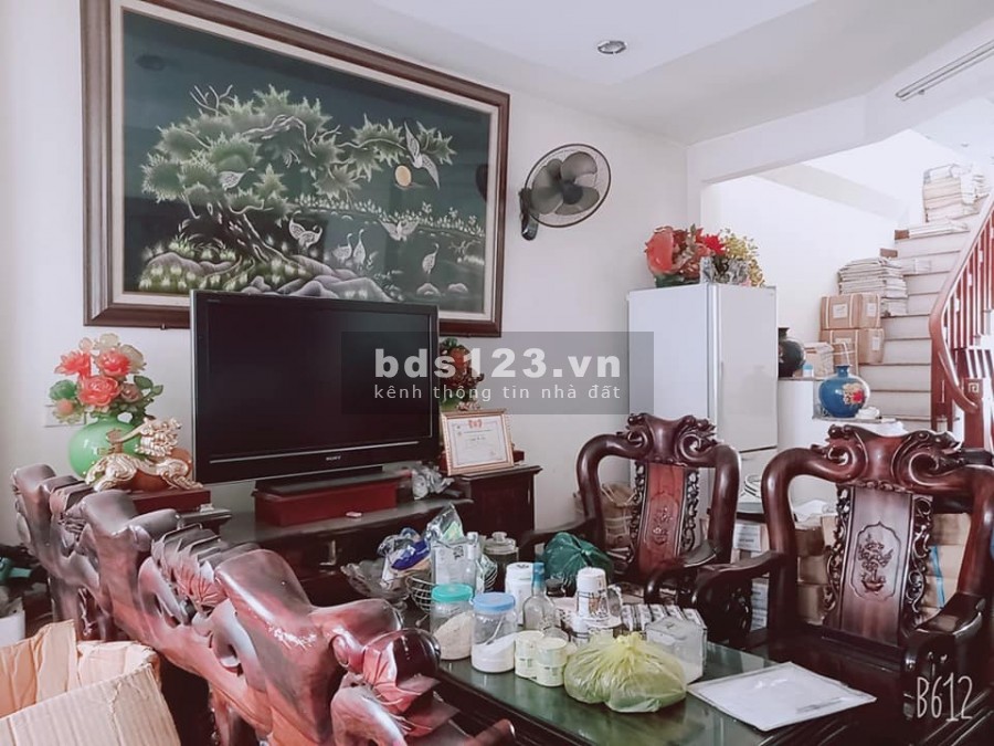 NHÀ MẶT PHỐ CHỢ TRỜI 38M2, 6 TẦNG.