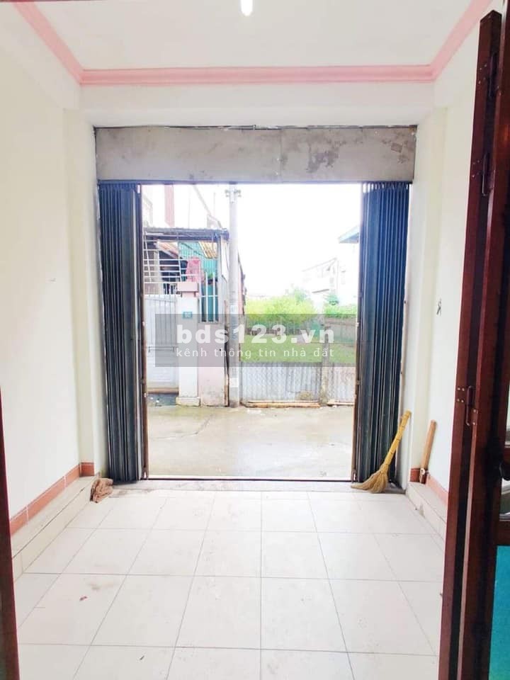 Nhà Bát Khối 49m2 3 tầng, giá 2,65 tỷ