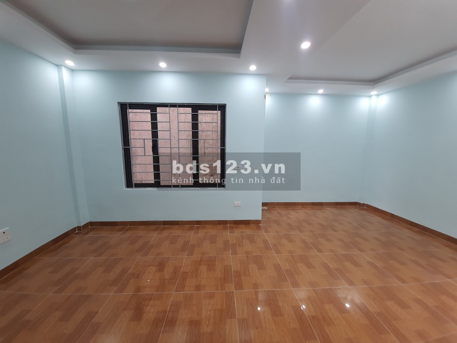 Bán nhà 4 tầng x 40m2 Tứ Hiệp, Thanh Trì, mt 4m, giá 2.8 tỷ, 097615151