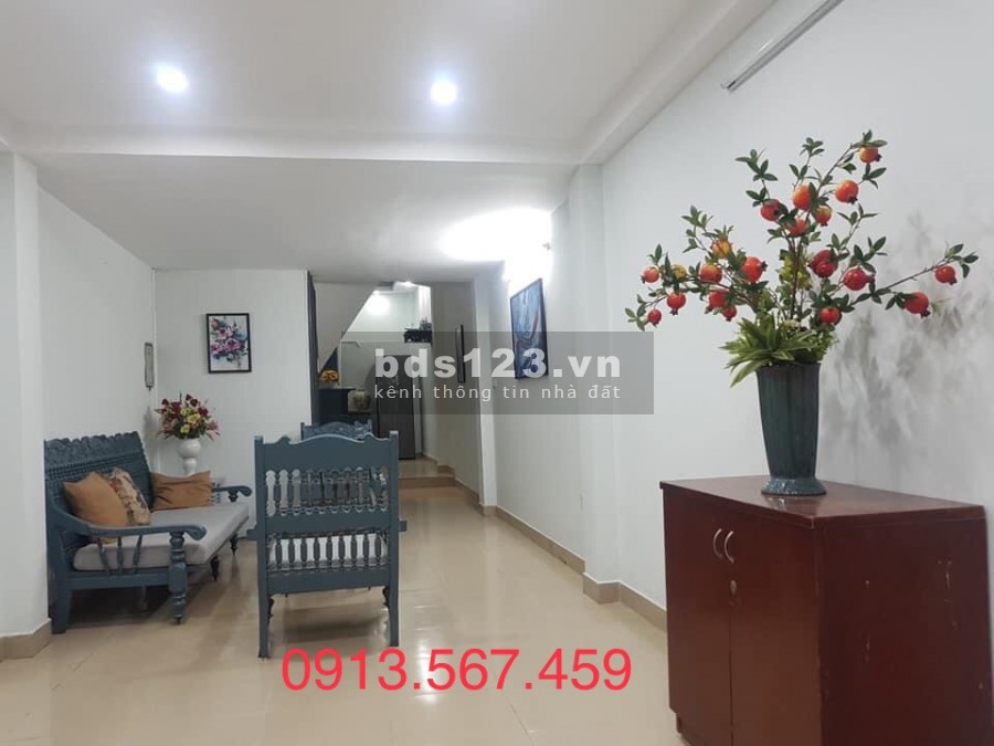 Bán gấp nhà TT PHƯỜNG LONG BIÊN Giảm hẳn 120 triệu Giá mới cho Nhà đầu 3.78 tỷ