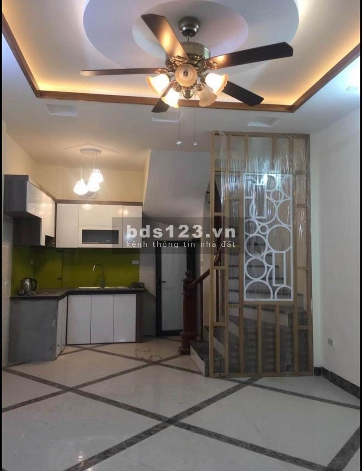Nhà Trần Huy Liệu Huỳnh Văn Bánh, dt 40m2, 2 tầng, 3.5 tỷ