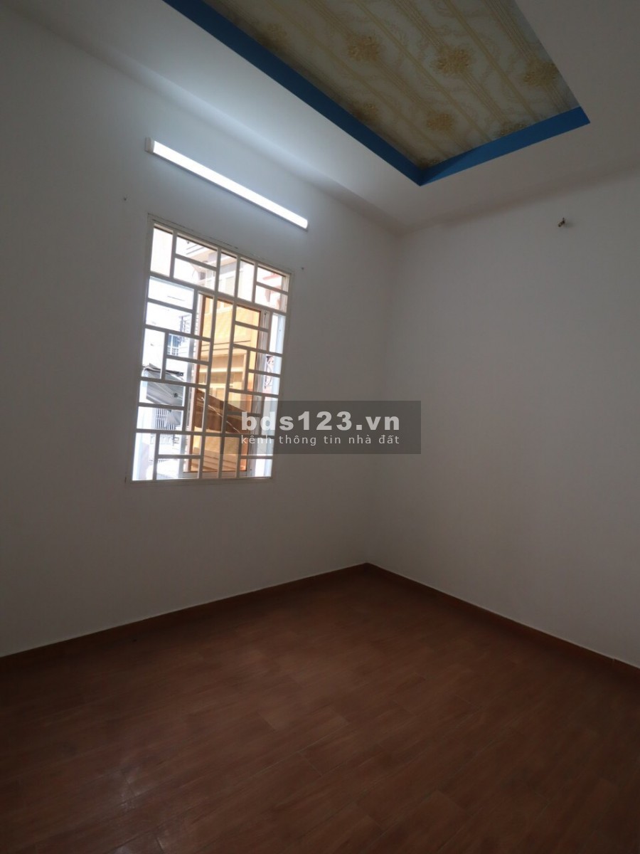 Bán nhà 1/ đường Khánh Hội, P4, Q4. Ngang 5.6m, giá 4ty8 TL