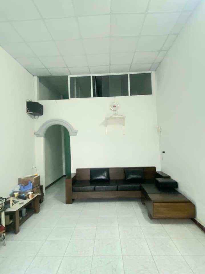 Ôtô đậu trong nhà dt 84m2 cách mặt tiền đường Nguyễn Văn Quá 30m