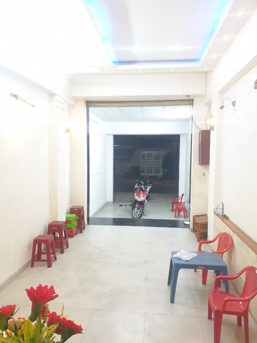 Nhà 3.6*19m, 3 lầu, mặt tiền đường Đào Cam Mộc P4 Q8