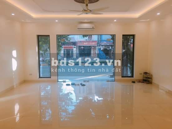 Cho thuê nhà góc 2 mặt tiền đường Đồ Chiểu. P.4. cách biển 100m.