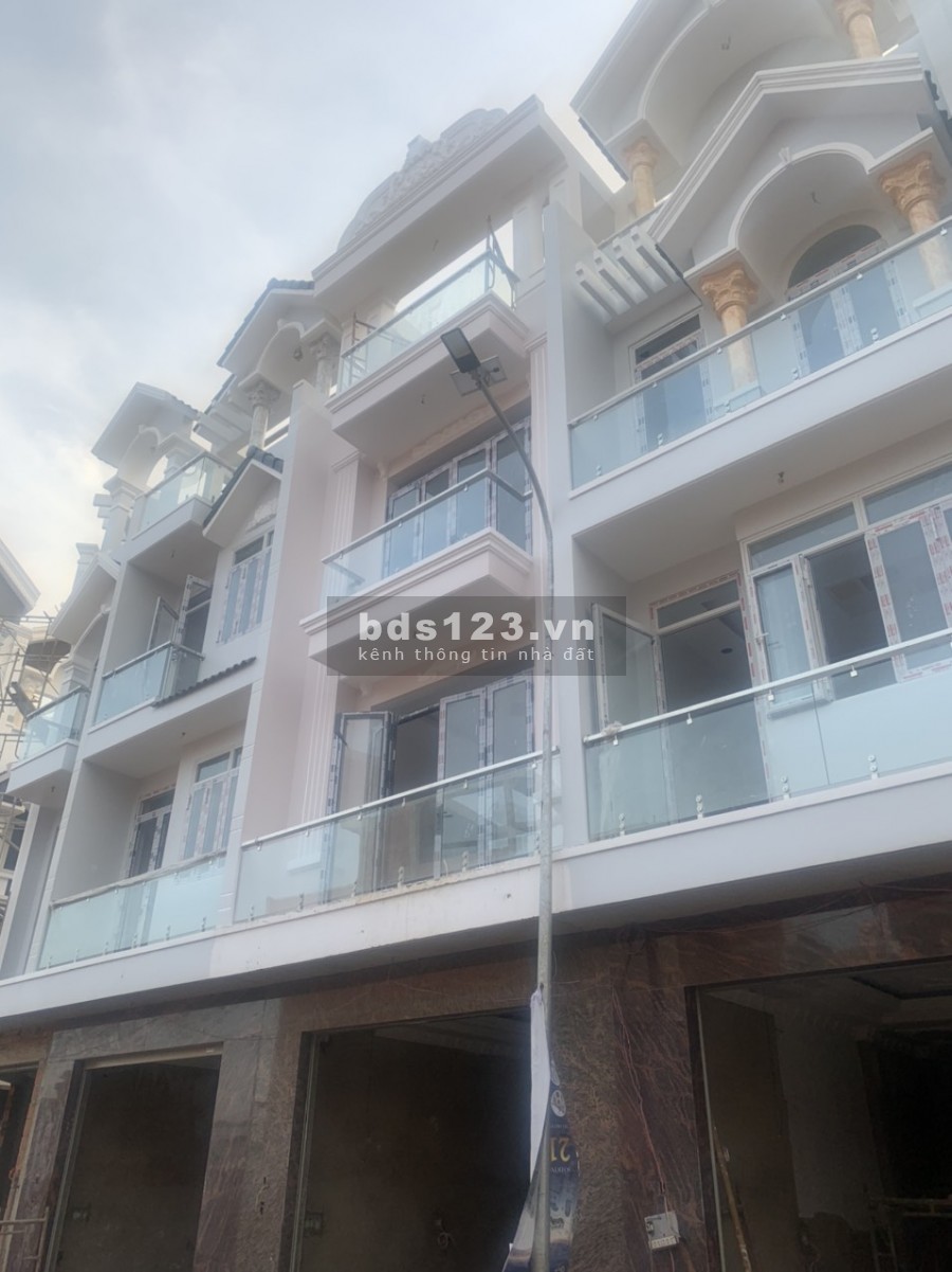Nhà xây mới ngay hẻm đường số 2 gần khu Đô Thị mới BHH B
