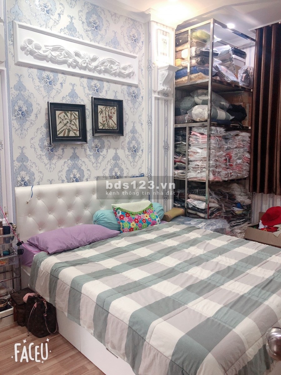Bán gấp nhà Mặt tiền Xóm Chiếu, Q4, 48m2, 4 lầu, chỉ 6,3 Tỷ!