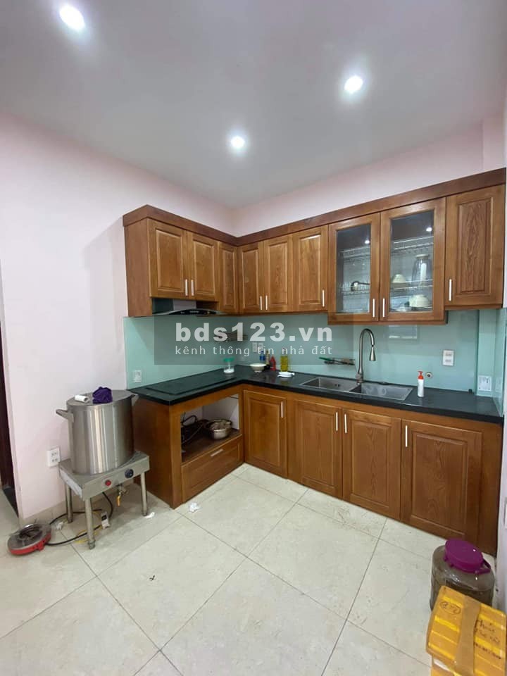 BÁN NHÀ MẶT PHỐ QUAN NHÂN 50m2 6 TẦNG 4.5m MẶT TIỀN GIÁ 10.5 TỶ ( KINH DOANH ỔN ĐỊNH )