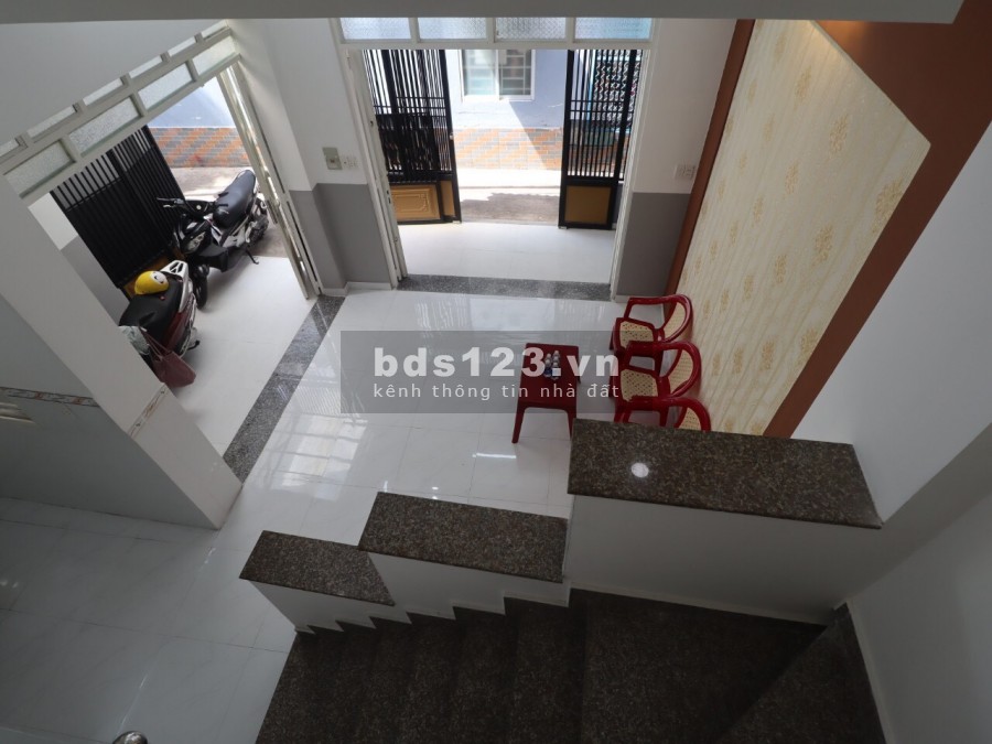 Bán nhà 1/ đường Khánh Hội, P4, Q4. Ngang 5.6m, giá 4ty8 TL