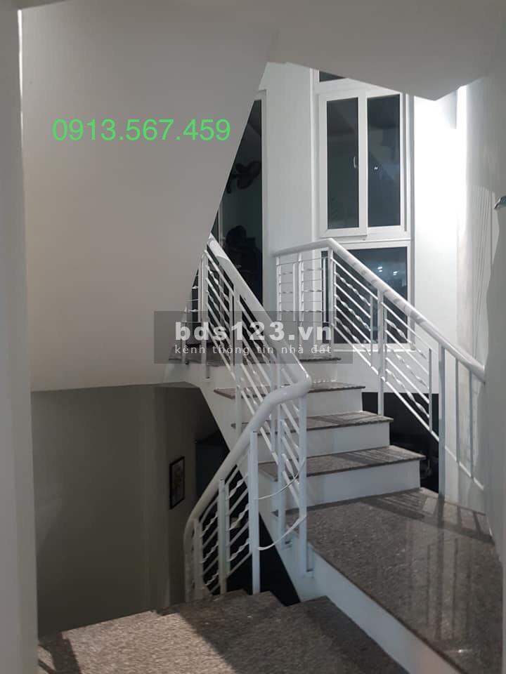 Bán gấp nhà TT PHƯỜNG LONG BIÊN Giảm hẳn 120 triệu Giá mới cho Nhà đầu 3.78 tỷ