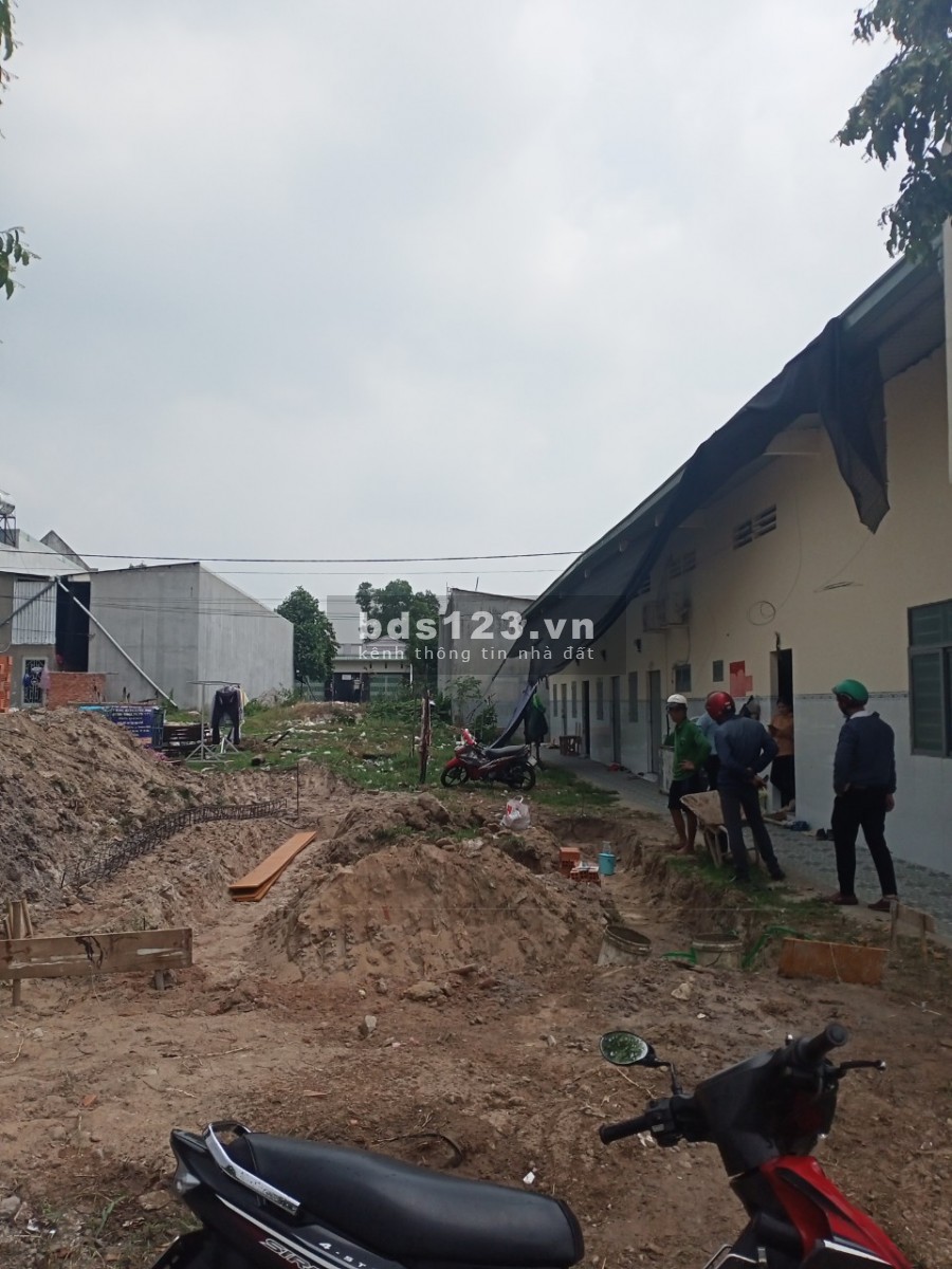 Cần bán gấp 2 miếng đất này ở Mỹ Phước 3, xây trọ phù hợp hoặc kinh doanh buôn bán