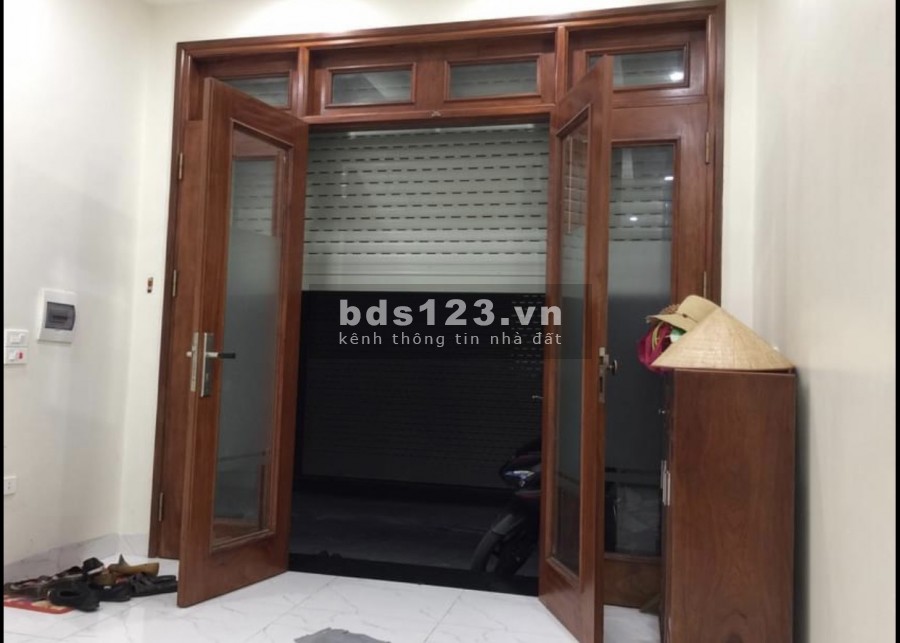 Bán Nhà Hàm Nghi Ô Tô Đỗ Cửa Nhà Mới Full nội thất Vài Bước Ra Phố