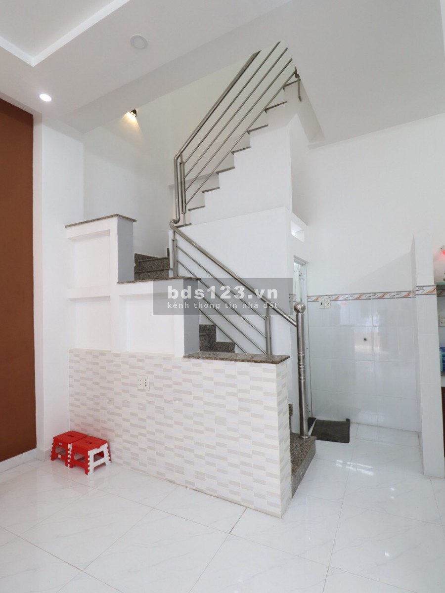 Bán nhà 1/ đường Khánh Hội, P4, Q4. Ngang 5.6m, giá 4ty8 TL