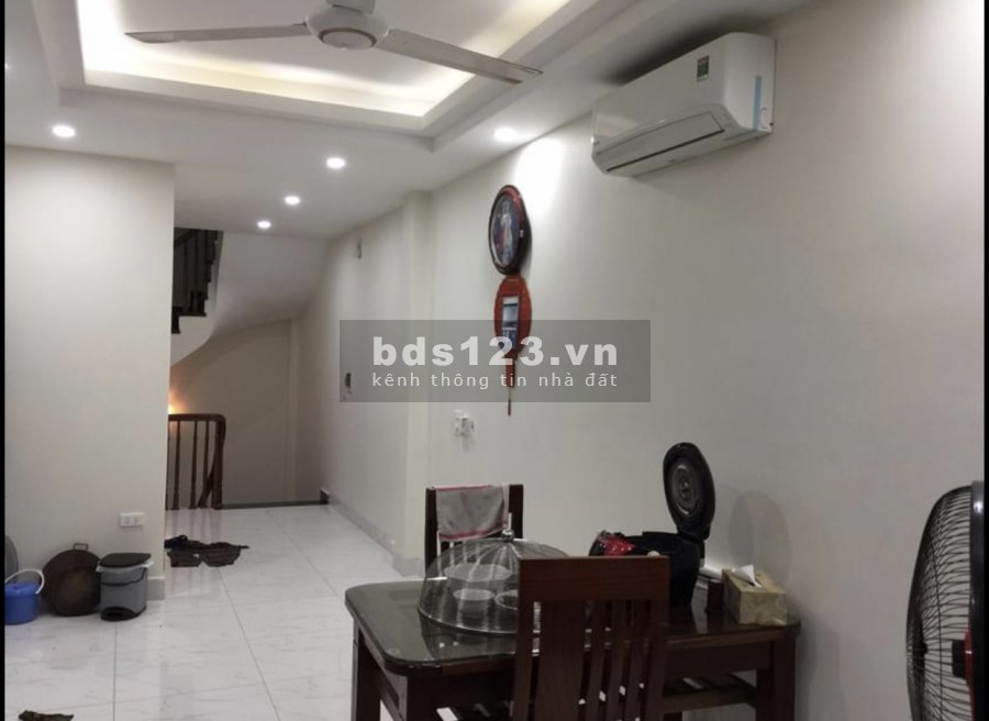 Bán Nhà Hàm Nghi Ô Tô Đỗ Cửa Nhà Mới Full nội thất Vài Bước Ra Phố