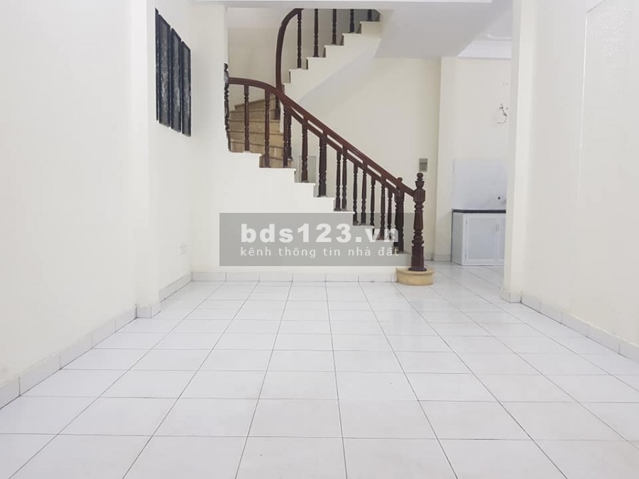 Bán nhà Khương Trung, Hà Nội, 42m2 x 4 tầng, giá 3.9 tỷ.