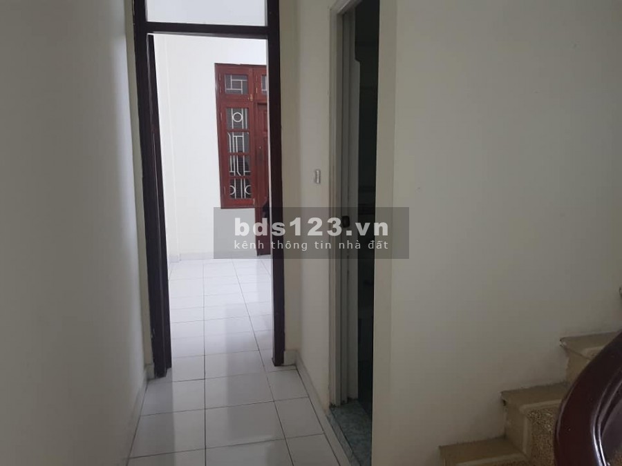 Bán nhà Khương Trung, Hà Nội, 42m2 x 4 tầng, giá 3.9 tỷ.