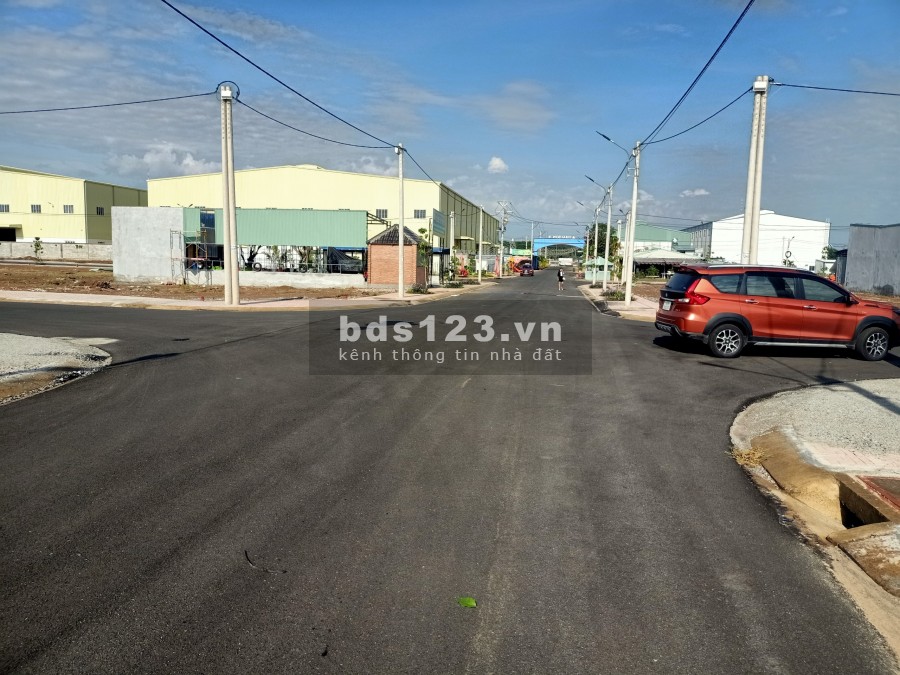 Cần bán gấp lô đất ngay trung tâm huyện Đồng Phú