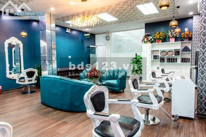 Cho thuê nhà đường nguyễn du thạch thang hải châu đà nẵng ngang 5,5m giá tốt 3 tầng
