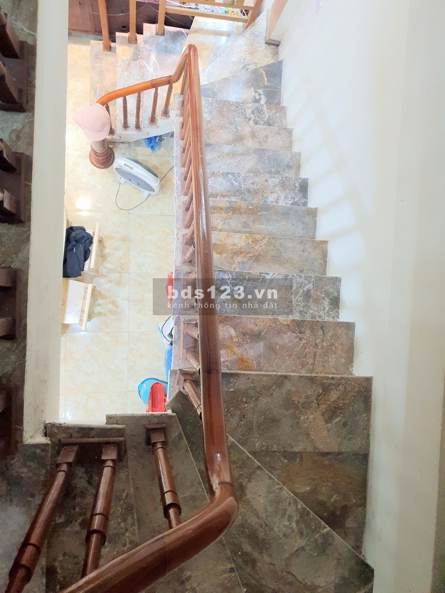 HIẾM NHÀ RỘNG LĨNH NAM 41M2 X 4 TẦNG, GẦN TRƯỜNG-CHỢ, NHỈNH 2.5 TỶ