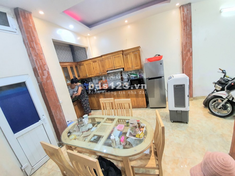HIẾM NHÀ RỘNG LĨNH NAM 41M2 X 4 TẦNG, GẦN TRƯỜNG-CHỢ, NHỈNH 2.5 TỶ