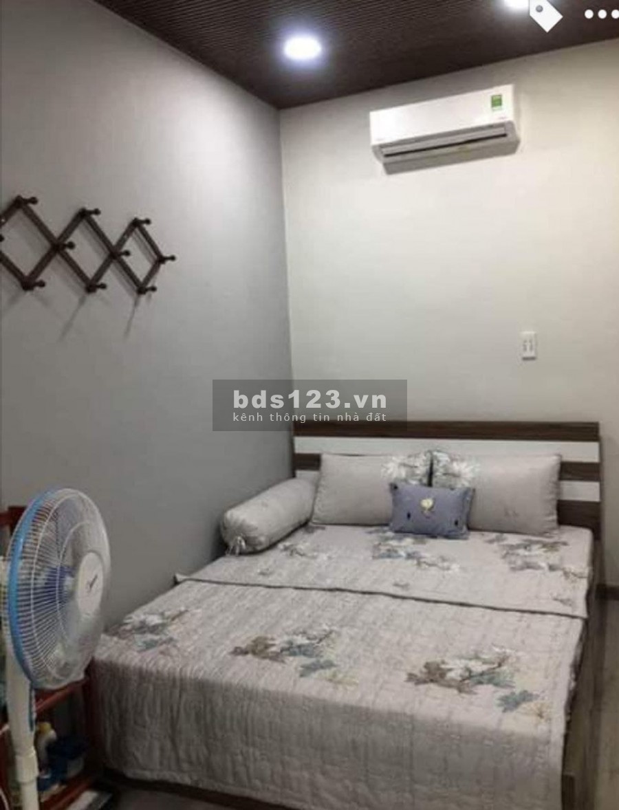 Nhà xinh căn góc, Lạc Long Quân, Tân Bình, DT 35m, giá chỉ 3.7 tỷ, chính chủ