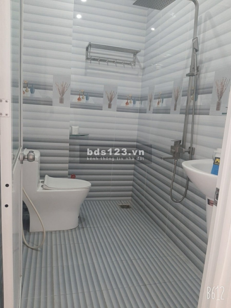 Bán Nhà Mới Cáo HXTải 1 Căn ra Đường Lớn, F15, Tân Bình, giá 6.4 tỷ/55m2, khoảng 100tr/m2