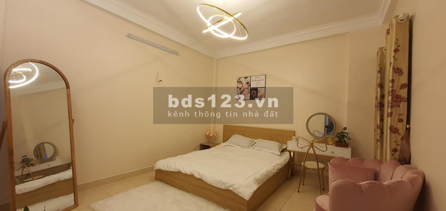 Bán nhà định cư Úc cùng con gái- 3,5T phố Vũ Tông Phan, 5 tầng, sổ đủ 40M2.