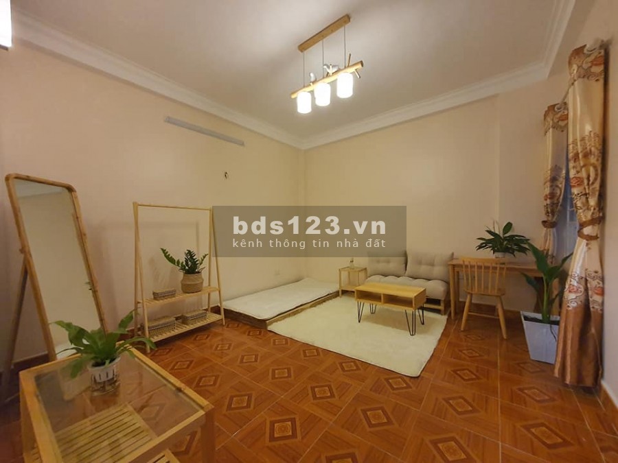 Bán nhà định cư Úc cùng con gái- 3,5T phố Vũ Tông Phan, 5 tầng, sổ đủ 40M2.