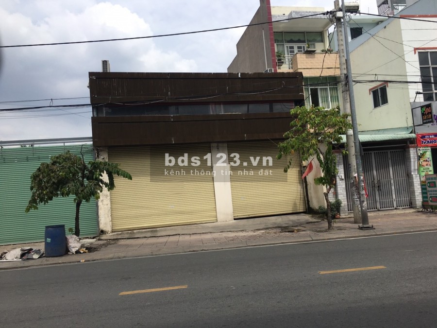 Nguyễn Văn Luông, Phường 12, Quận 6.- 240m2