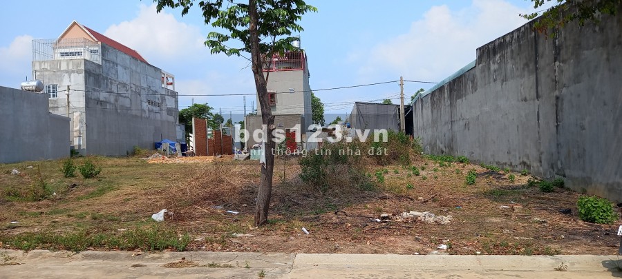 Đất mặt tiền chợ Mỹ Phước cần bán gấp trong tháng